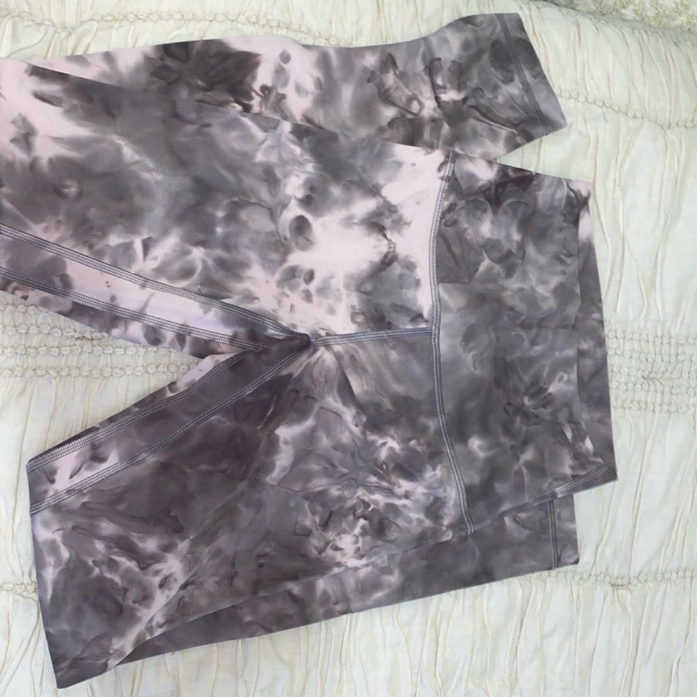 Lululemon diamond dye tights. Size 2